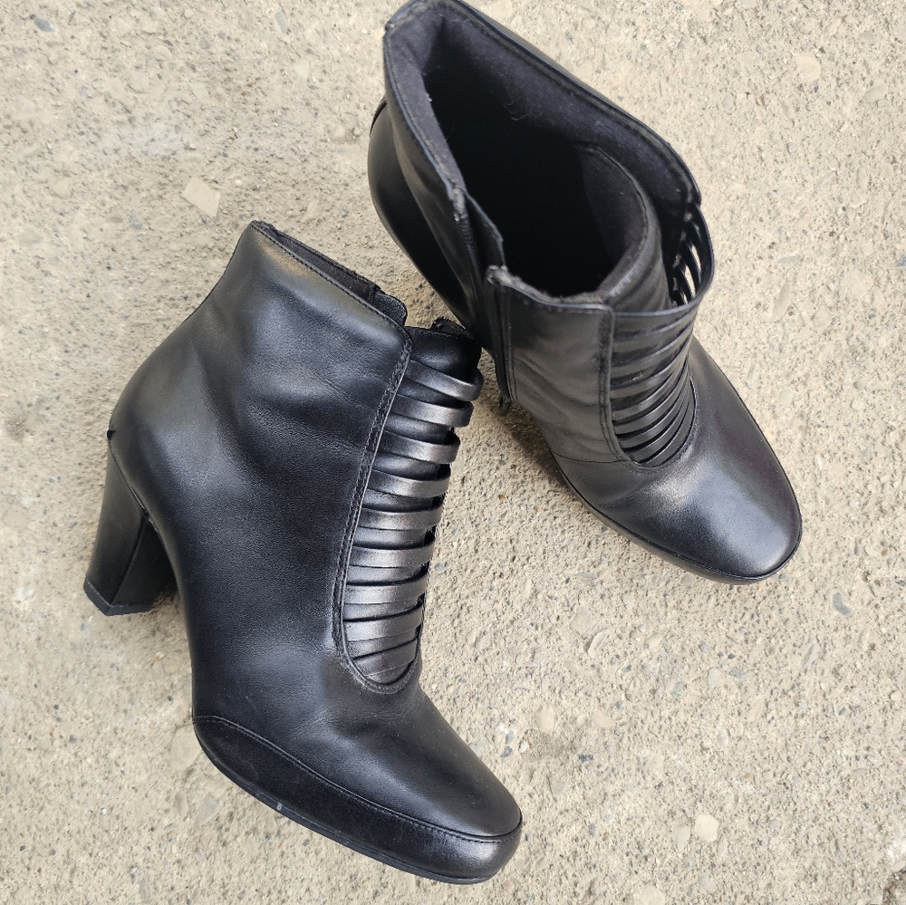 Clarks Artisan Diamond Empire Black Bootie 32380 7M